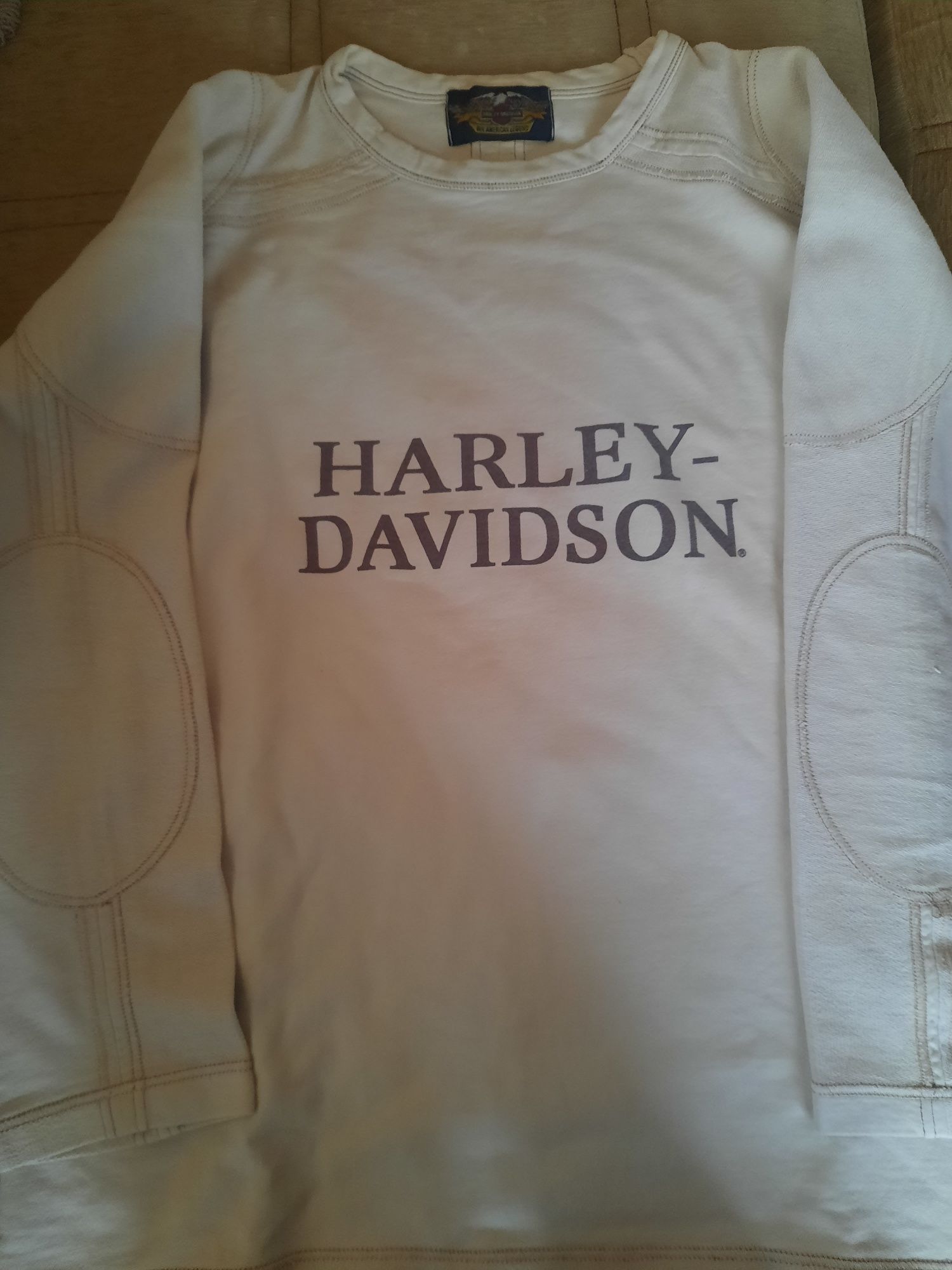 Продавам мъжка спортна блуза на Harley Davidson