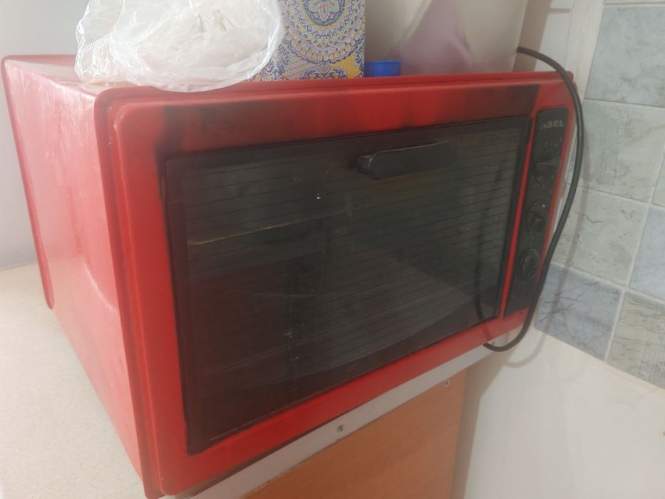 Продам духовую печь