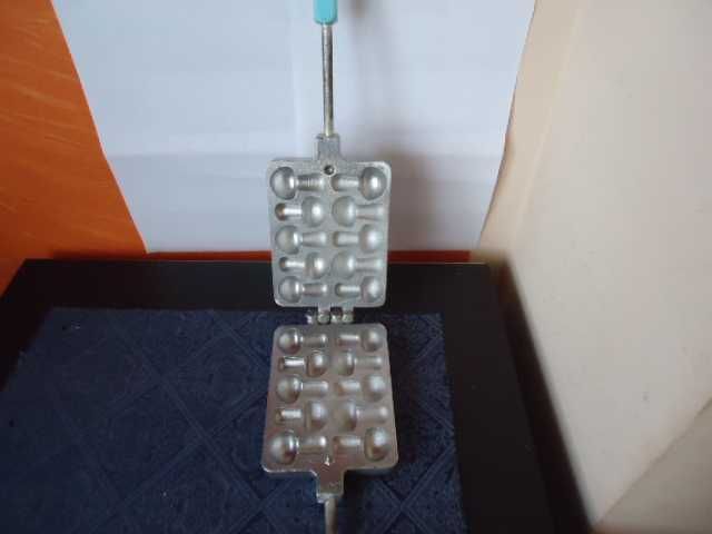 От соца, ретро руска преса за сладки,Преса за цели сладки