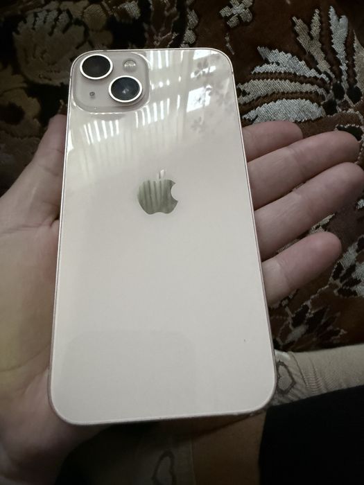 Продам телефон айфон 13