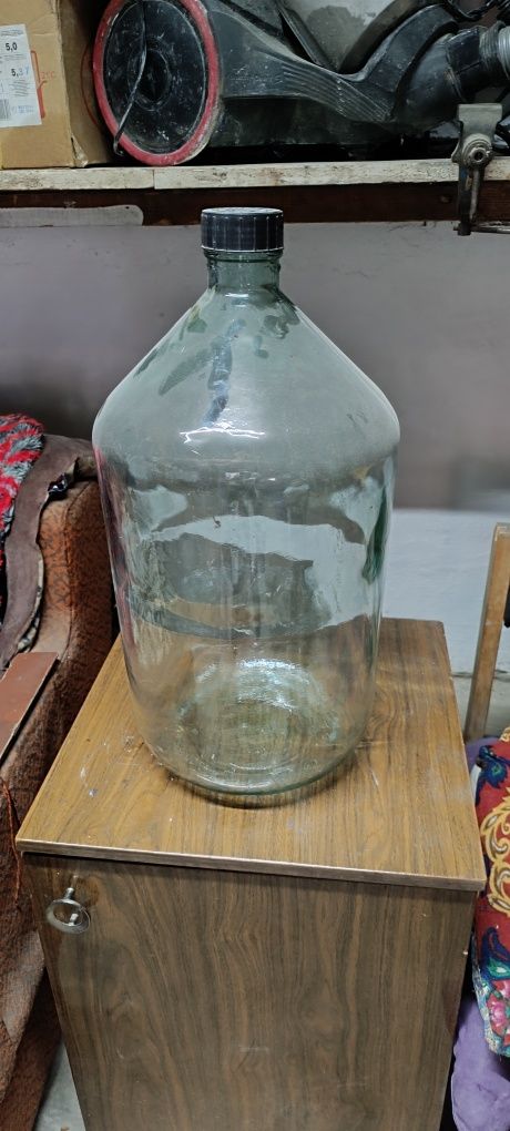 Бутыль для изготовления вина.