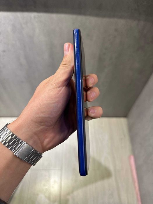Смартфон Xiaomi Redmi 8 (32GB синий)