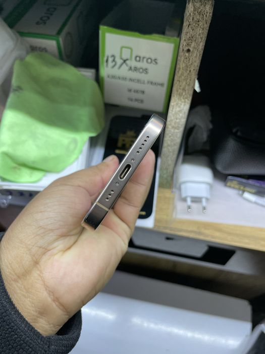 Iphone 16 pro juda idial holatlari