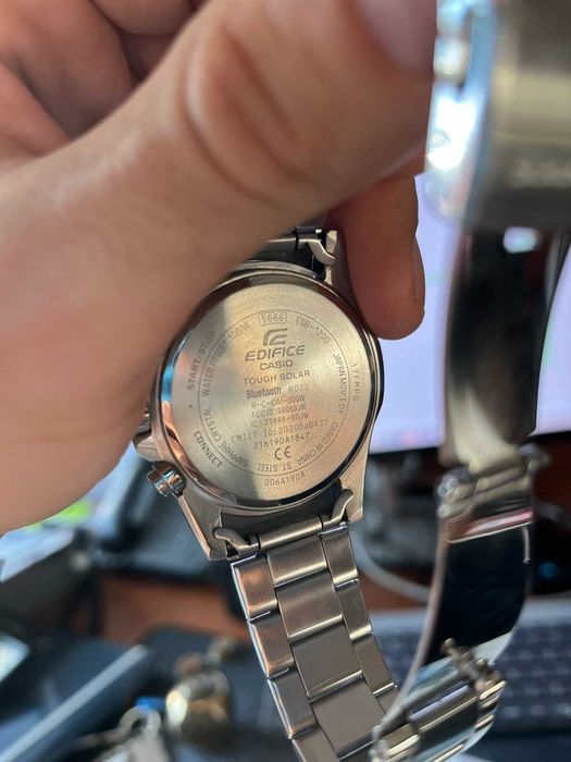 Часовник CASIO EQB-1200D-1AER