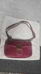 Geanta Gucci GG Marmont velvet crossbody,pink,stare f buna,suede