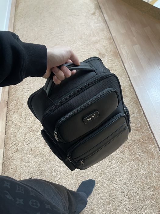 Рюкзак компании BeeOne .