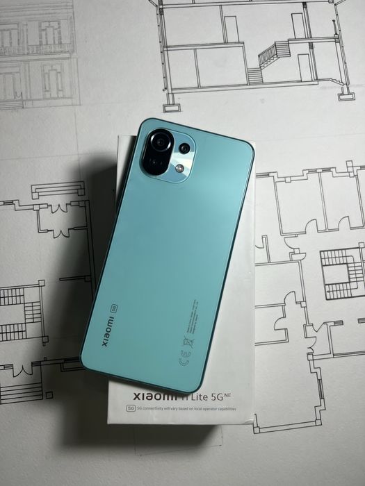 Xiaomi Mi 11 lite 5G Ne ideal holatda usta kormagan