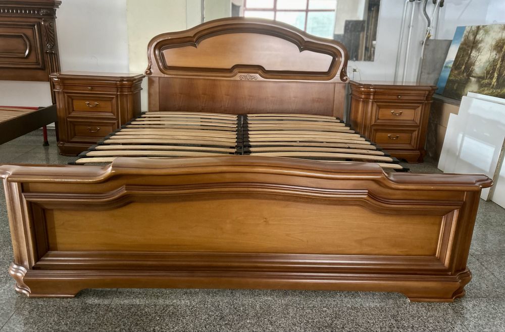 Mobilier dormitor din lemn
