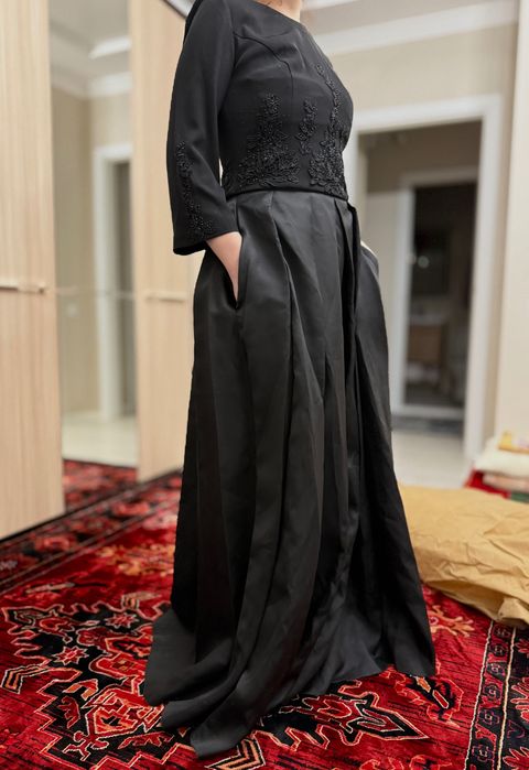 Продаю платье (кофта юбка) новое