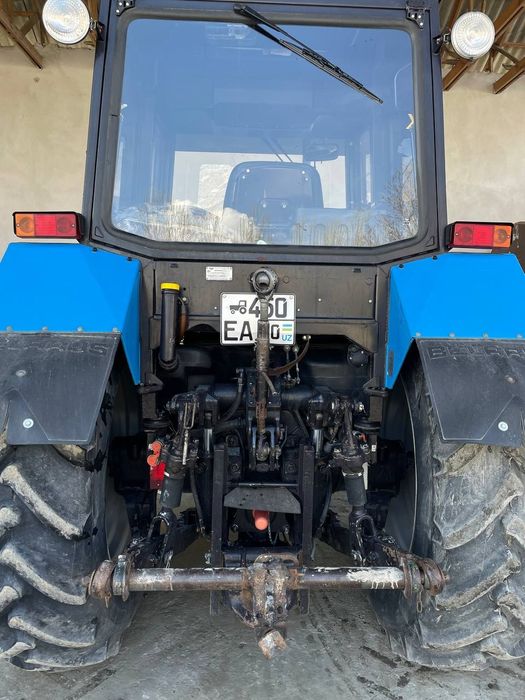 1221 трактор почти янги срочно сотилади