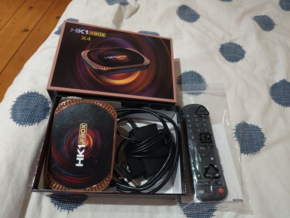 Mini PC TV Box HK1 RBox  X 4