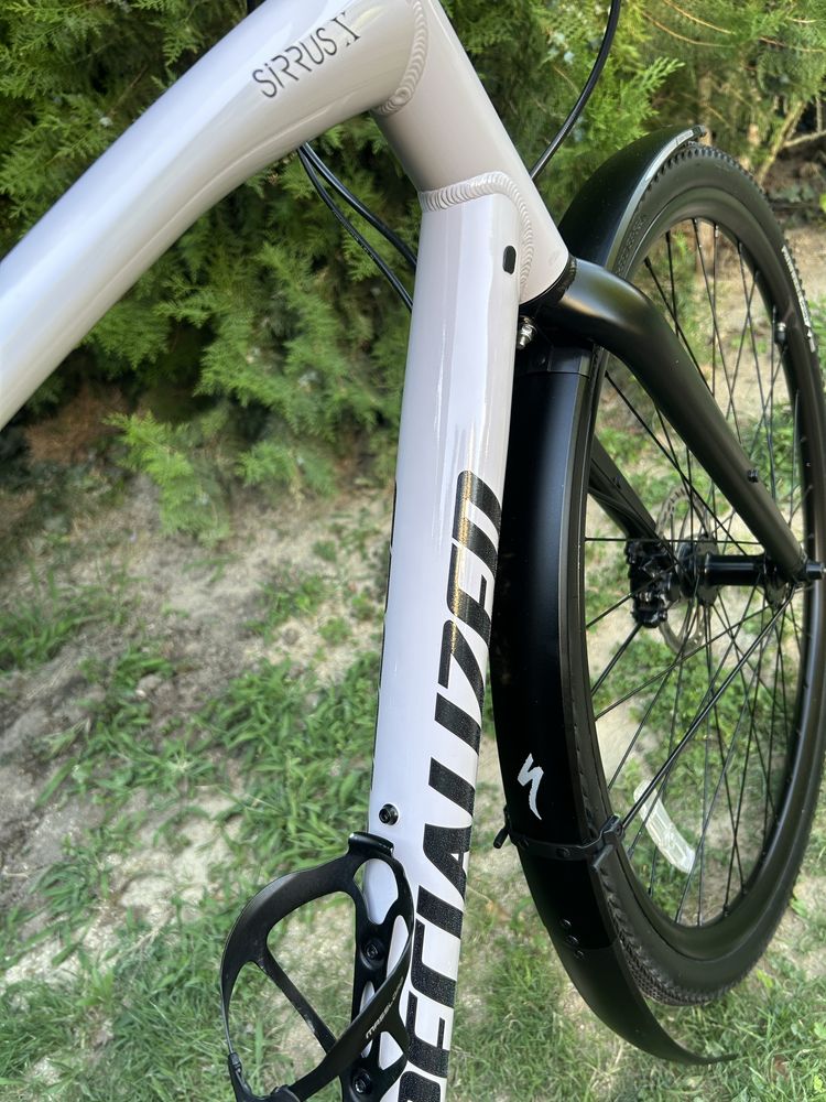 Specialized Sirrius X 28 цола 1*8 ск.Advent