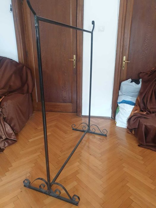 URGENT! Stendere din fier forjat