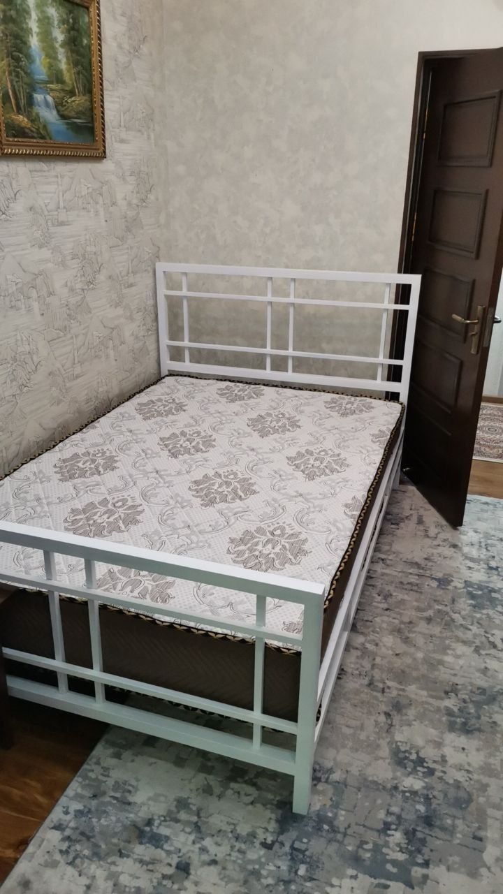 Кровать односпальная в стиле лофт