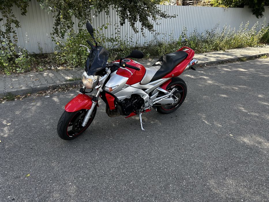 Vand sau schimb Suzuki GSR 600 2008