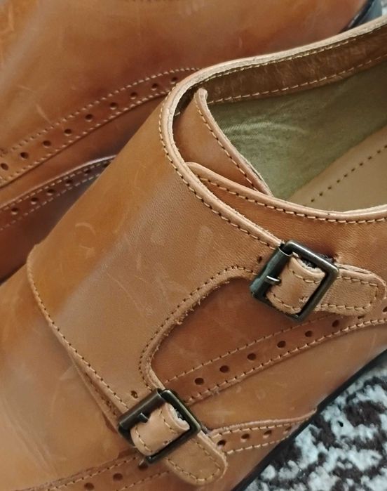 Vând pantofi bărbați