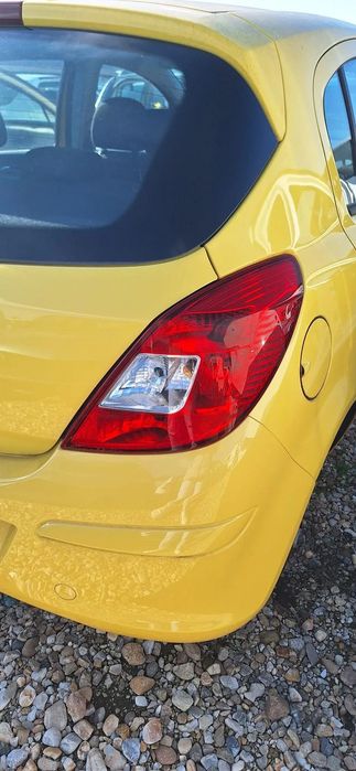 STOP SPATE LAMPA OPEL CORSA D