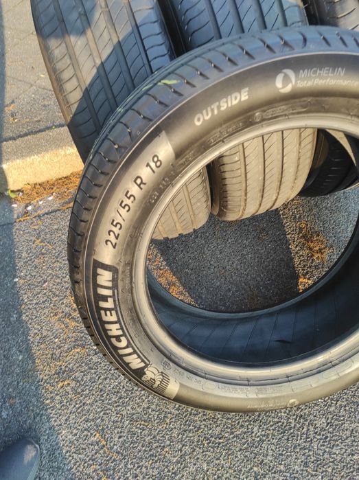 225/55/18 Michelin