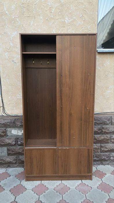 Продам Прихожую мебель