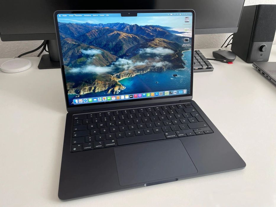 Macbook Air M2 2023