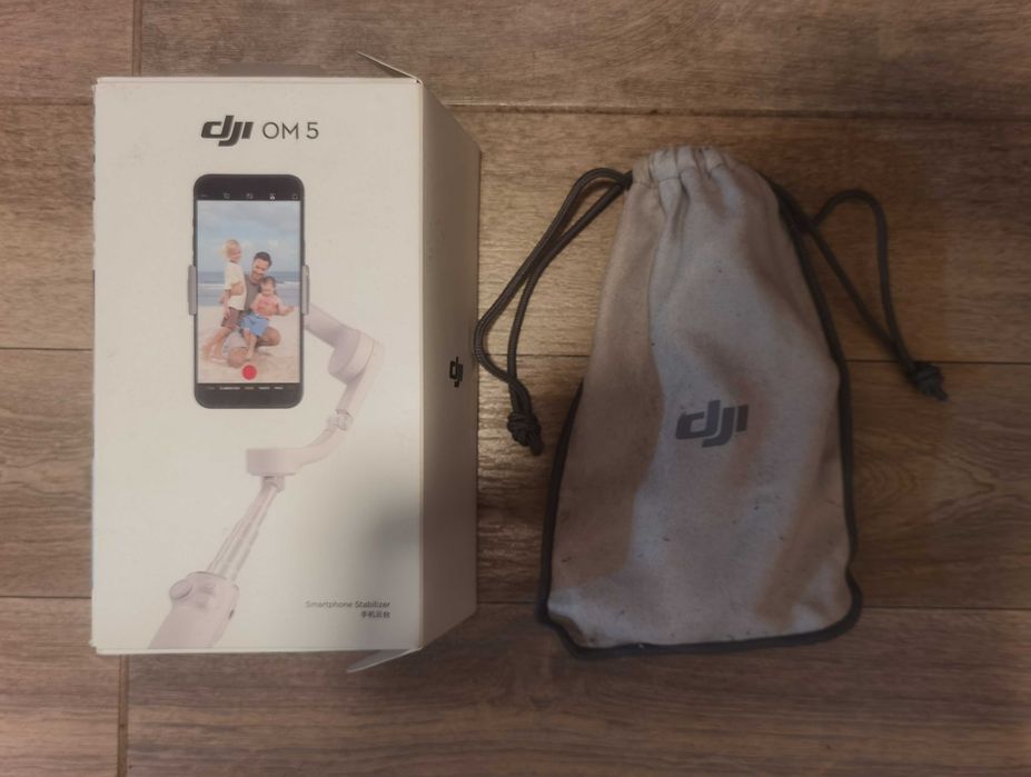 Sistem stabilizare smartphone DJI OM 5 stabilizator gimbal cu trepied
