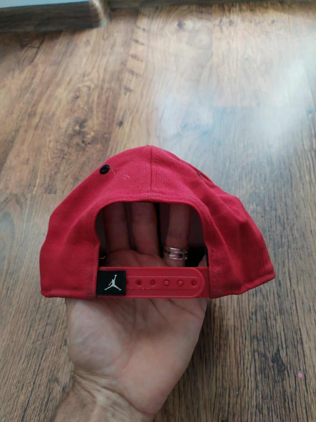 Nike Jordan Jumpman Snapback Cap In Red - страхотна мъжка шапка