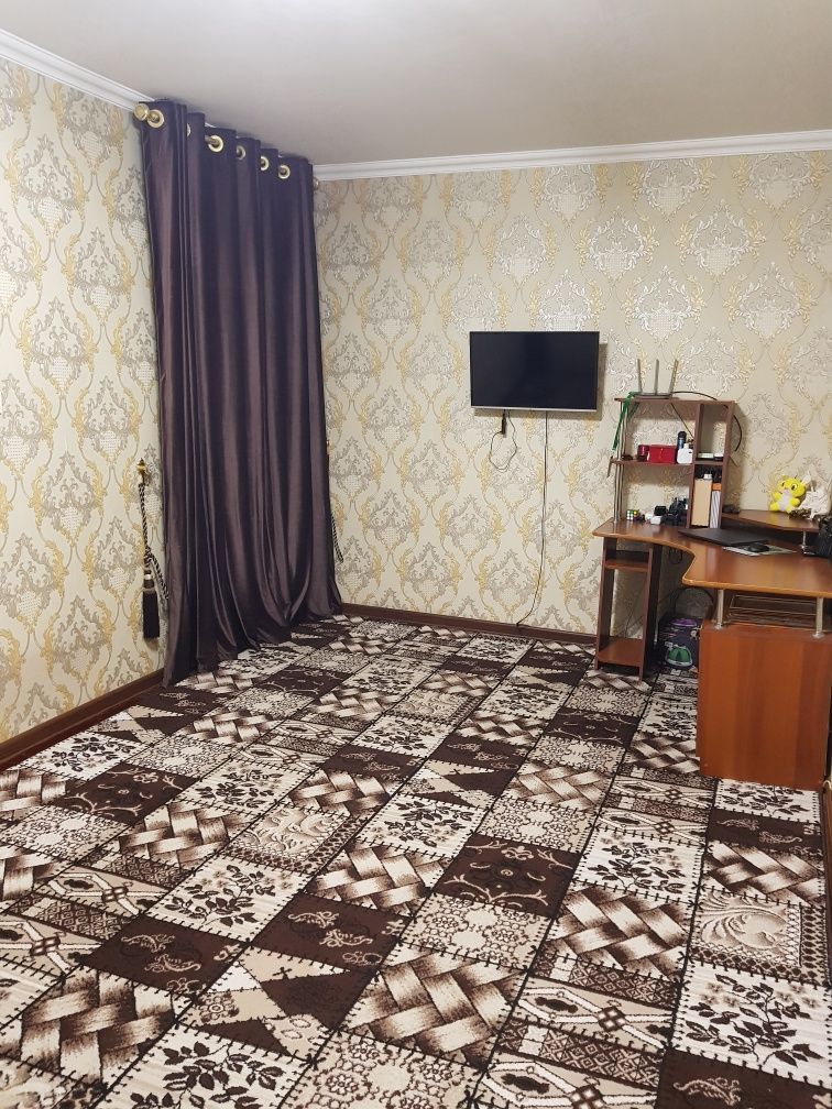 UY sotiladi 2 Xona Toshkent Shahar Sergeli tumanida joylashgan