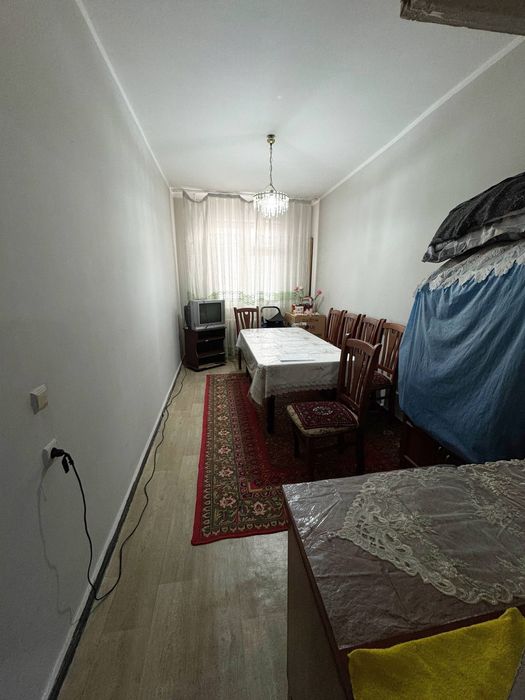 Продам хорошую квартиру 2*3/2/4 на масиве Феруза чистая заходи живи