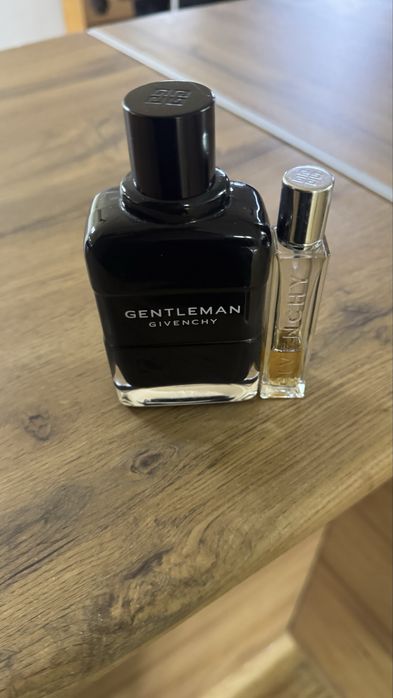 Продам духи живанши