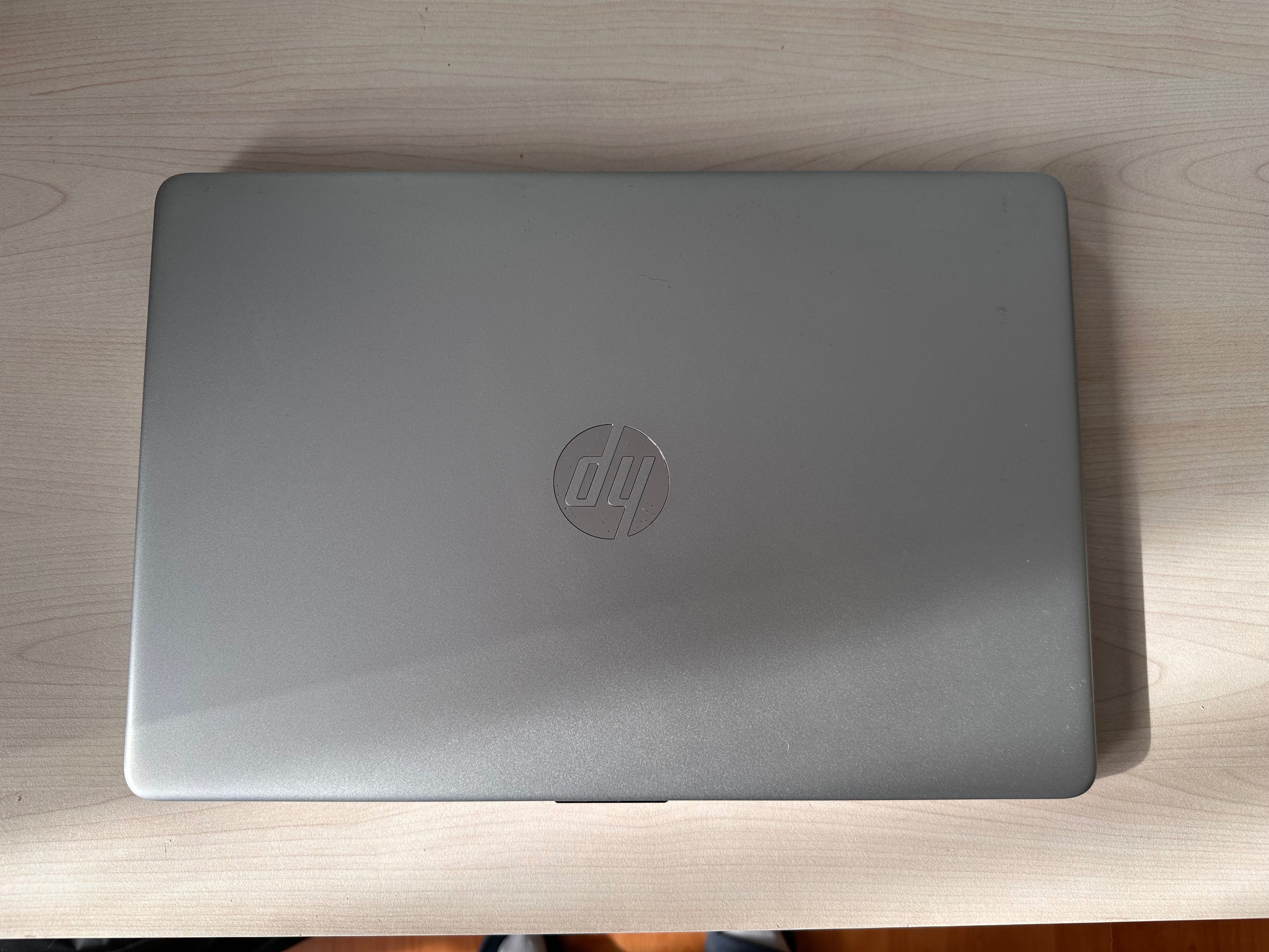 Лаптоп HP 15s-eq0xxx – AMD Ryzen 3, 8GB RAM, SSD, Windows 11