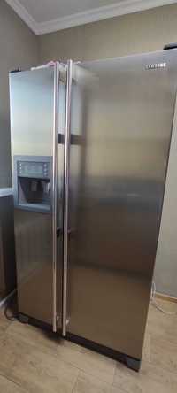 Холодильник двухдверный SAMSUNG RS21DGRS