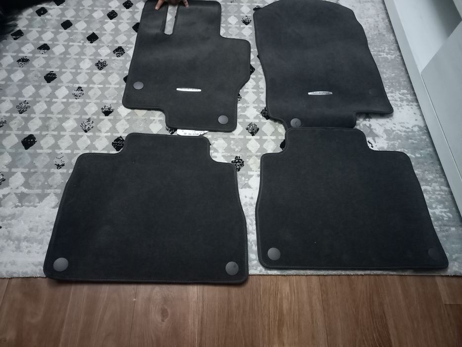 Каспи Red Продам новые коврики на  Mercedes GLS