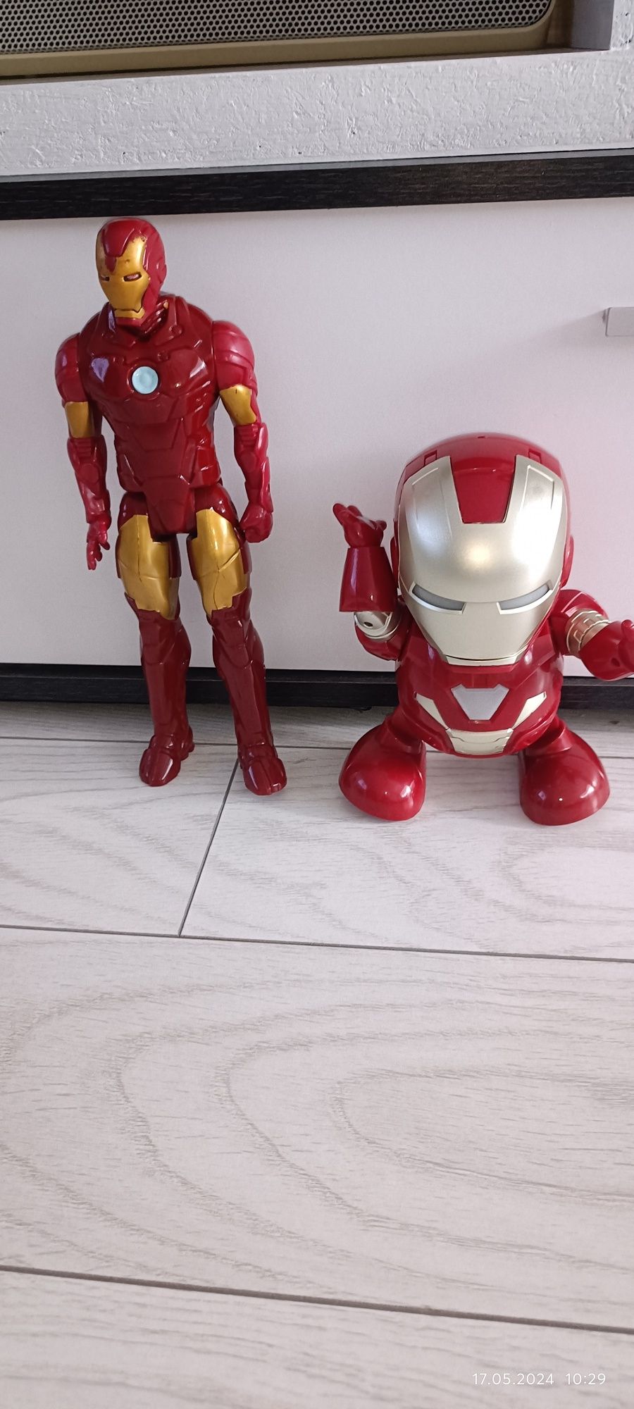 Vând set Iron Man 3 piese