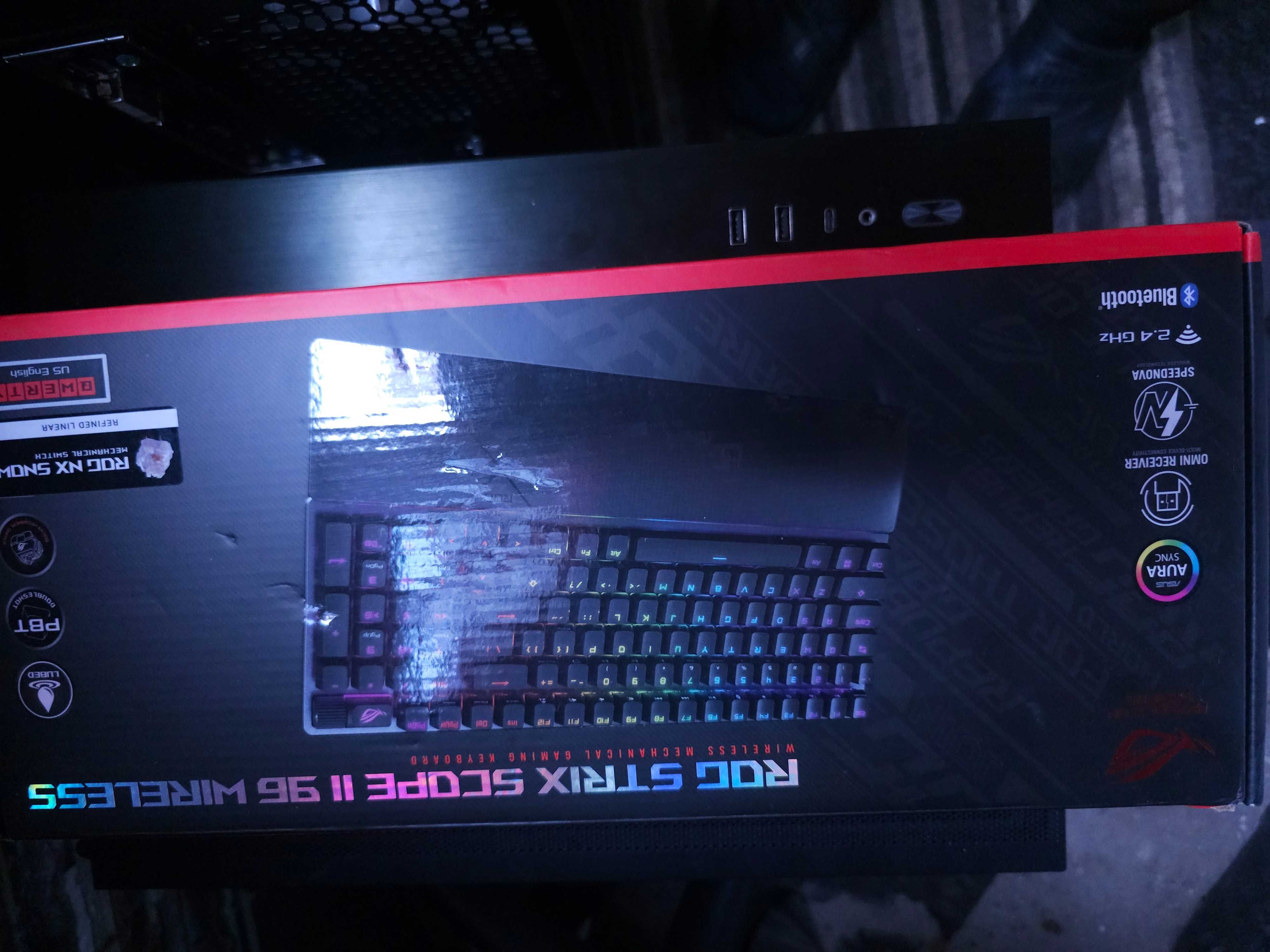Ryzen 7600x,lian li, rtx 3070 ti, 32 gb ram, nvme 1 tb.