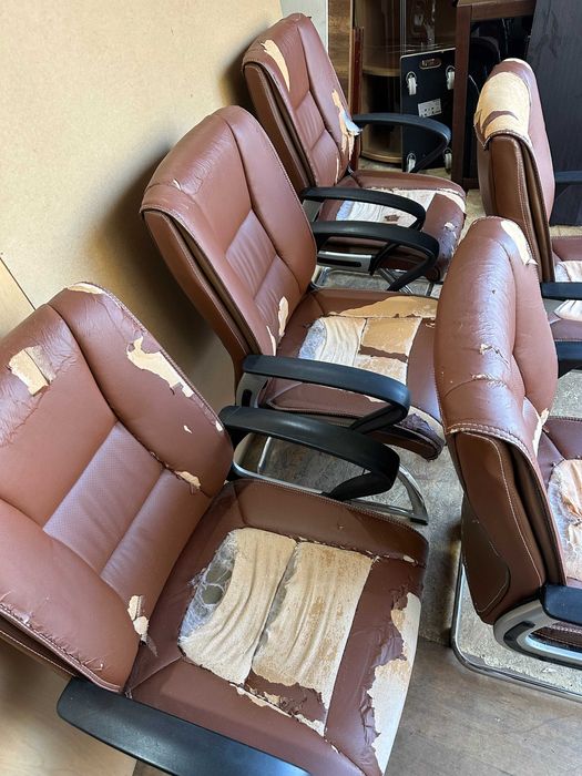 5 buc Scaun de Conferinta cu brate; Fotoliu fix; PENTRU RETAPITARE