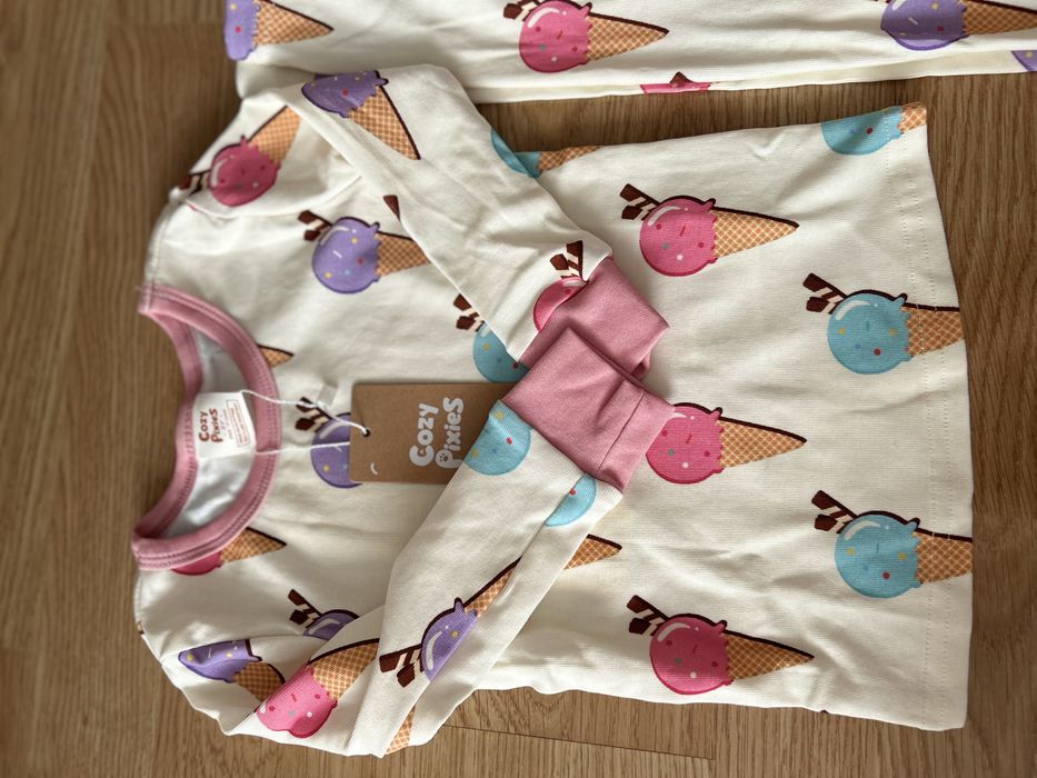 Нова пижама + подарък Коледни чорапи