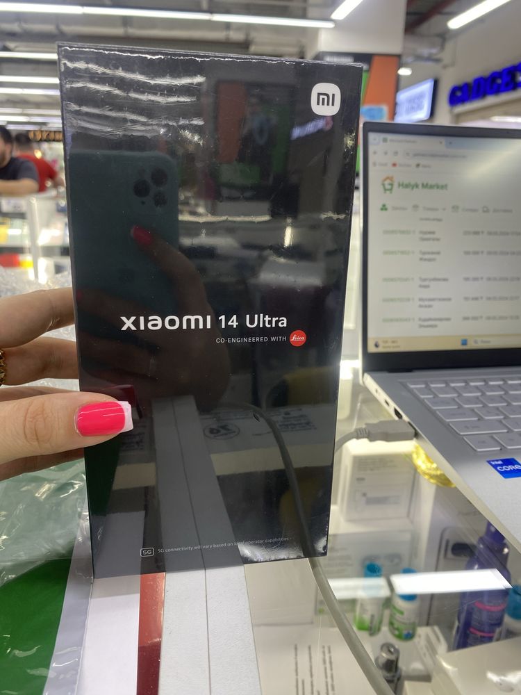 Xiaomi 14 Ultra 16/512 черный,белый. Есть гарантия на 1 год