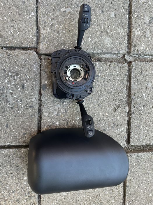 Конзола с лентов кабел лостчета и фолен капак за BMW E90/E91/E87…