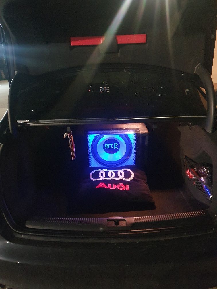 Audi A4 2013 2.0tdi,Bi-xenon,full led,navi,distribuție nouă