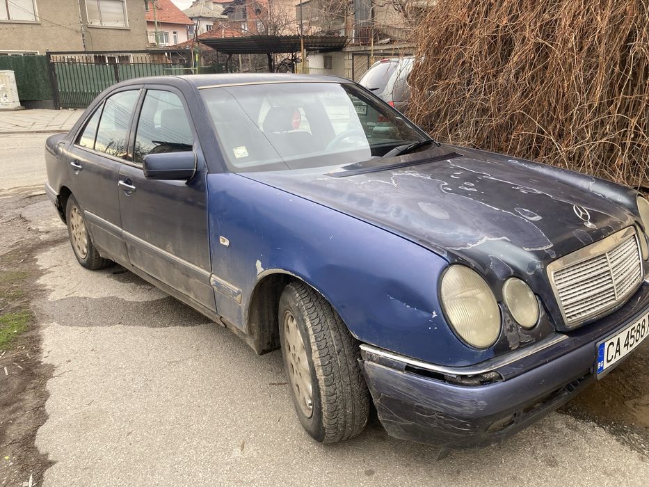 Мерцедес Е класа