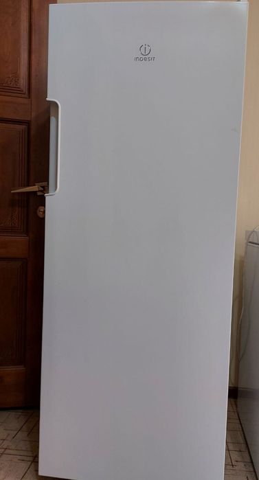 Продам морозильник indesit за 150000 тенге