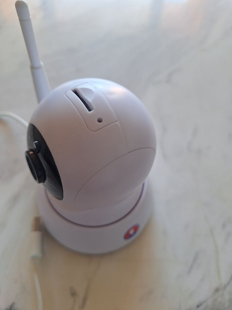 Wi fi камера чисто нова