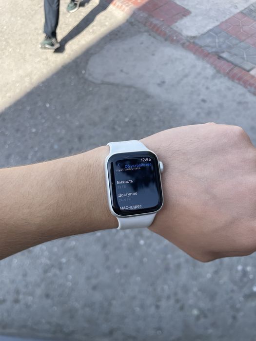 Iwatch SE 40 mm orginal arzon narhda