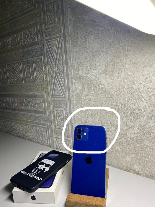 Айфон 12 64гб с минусом