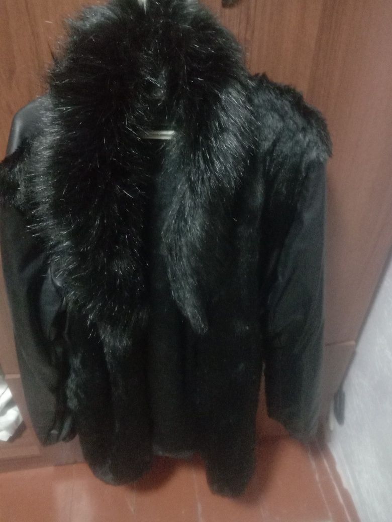 Продается женская кожаная куртка