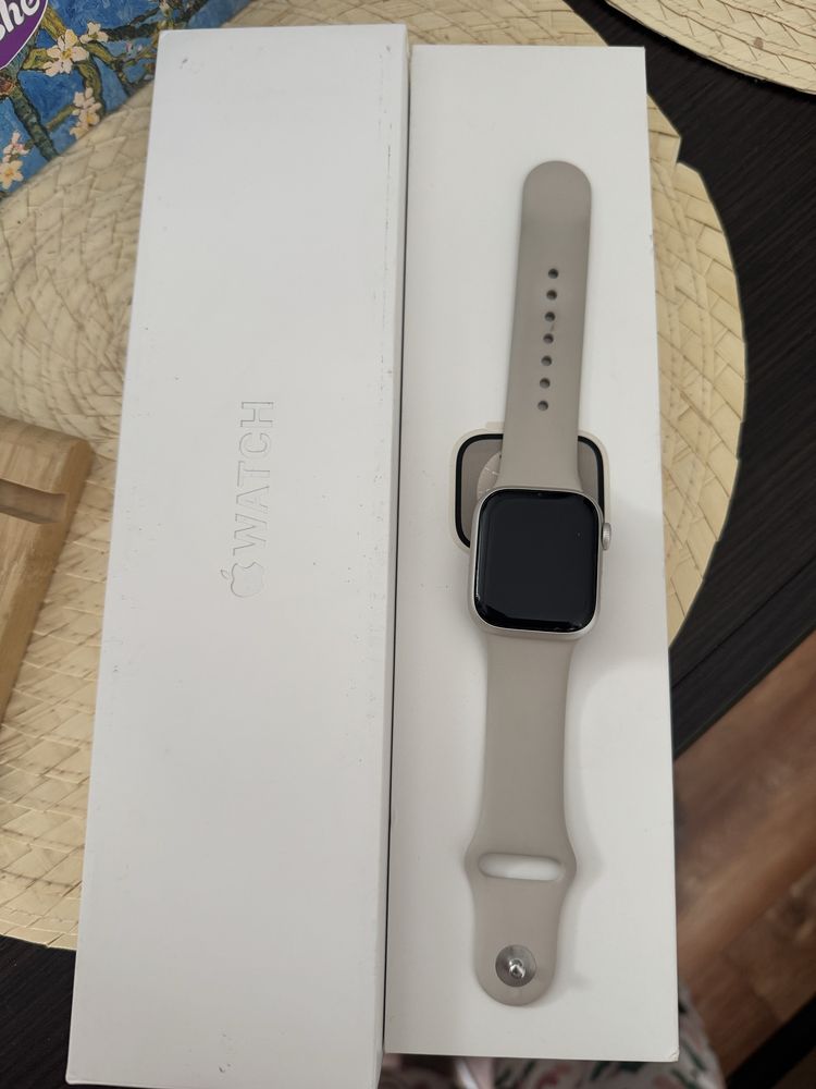 Продам смарт часы Aplle Watch 8