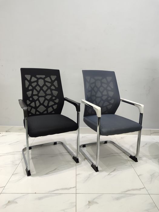 Офисное сеточное кресло модель Spektor