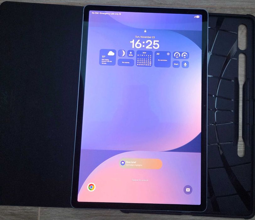 Таблет Samsung Galaxy Tab S10+, 5G, 12RAM, 512GB, 12,4", 1 год. гаран.