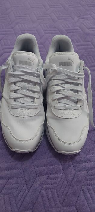 Adidasi Puma dama albi = 150 Ron.