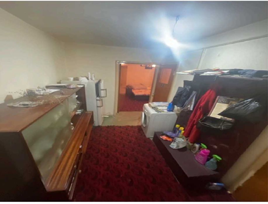 Vand Apartament  2 camere zona Policlinica